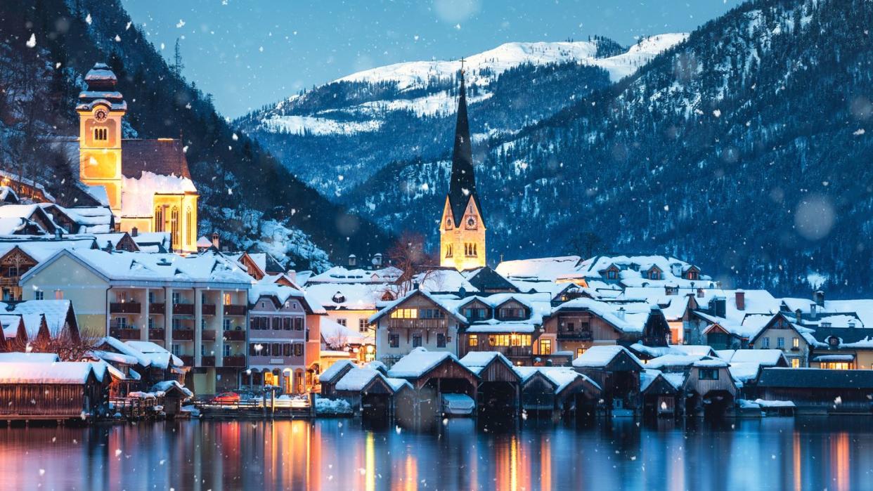 hallstatt in winter