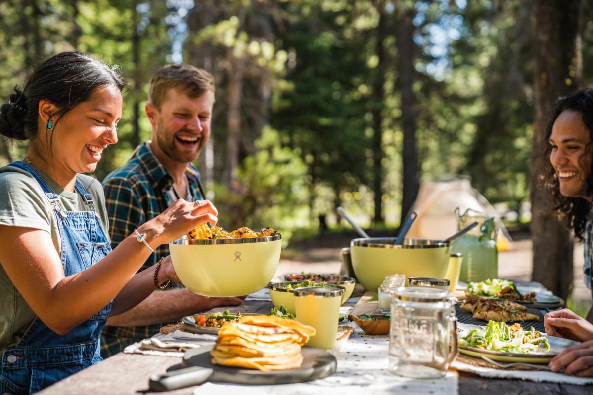 Hydro Flask 5qt Serving Bowl with Lid  Serving bowls with lids, Camping  dinnerware, Cold meals