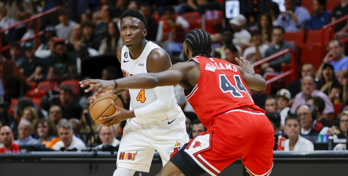 Ayo Dosunmu unlikely to return to Bulls; Top 5 landing spots