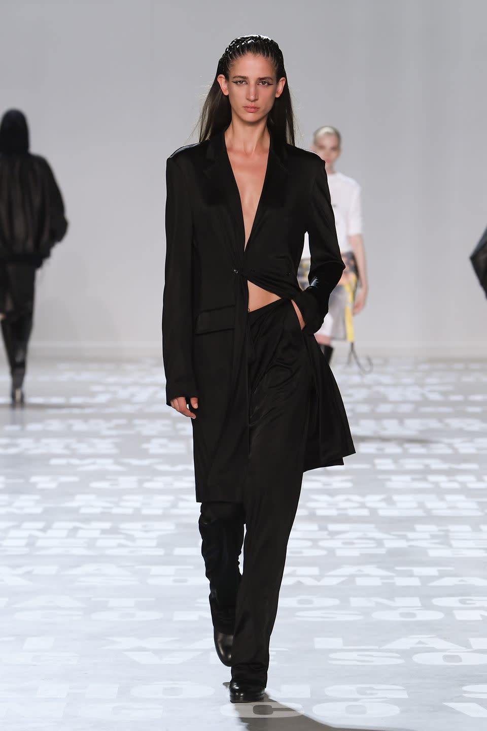 helmut lang spring 2024 ready to wear runway show