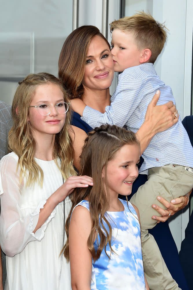 Jennifer Garner and her three children: daughters Seraphina and Violet and son Samuel