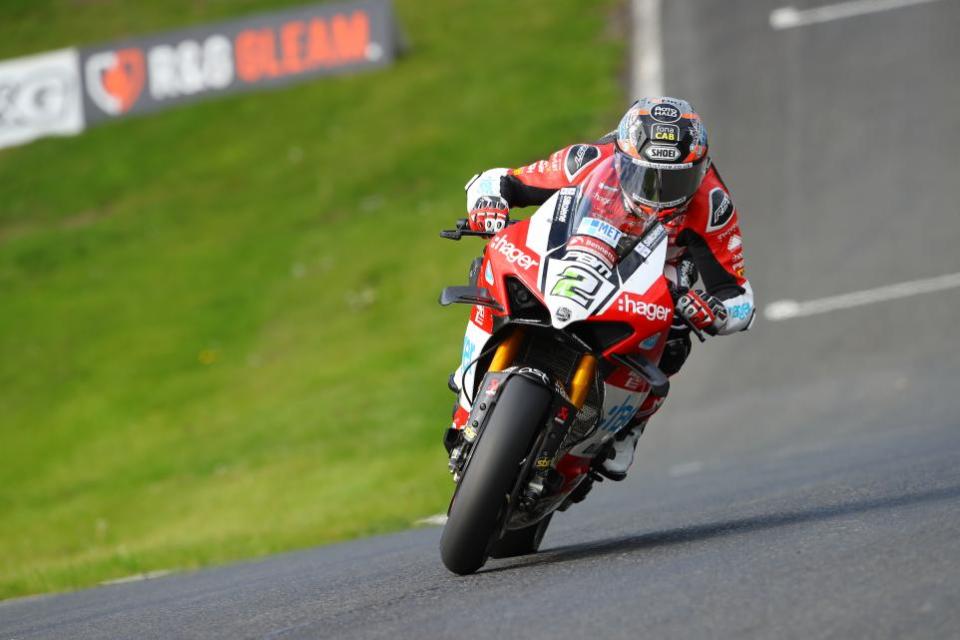 News and Star: Glenn Irwin in action at Oulton