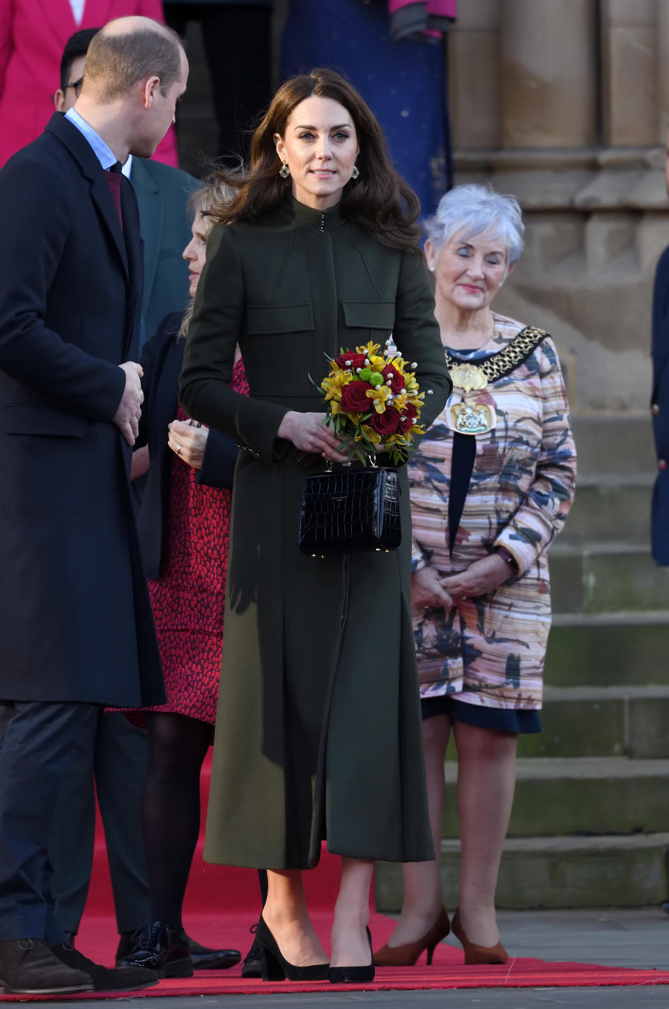 BRADFORD, ENGLAND - JANUARY 15: Catherine, Duchess of Cambridge accompanied by Prince William, Duke of Cambridge meets members of the public outside City Hall during their visit of Bradford on January 15, 2020 in Bradford, United Kingdom. (Photo by Karwai Tang/WireImage)