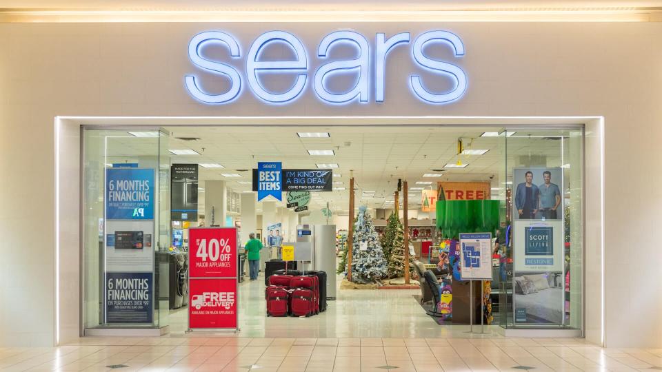 Philadelphia Pennsylvaniaï¼ŒOctober 7 2018:The Sears retail store sign and entrance.