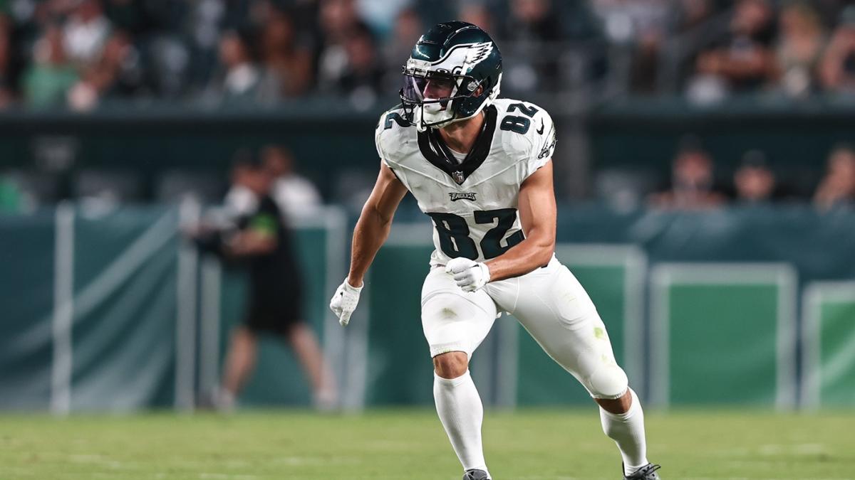 Eagles elevate Devon Allen and Braden Mann for Bucs game