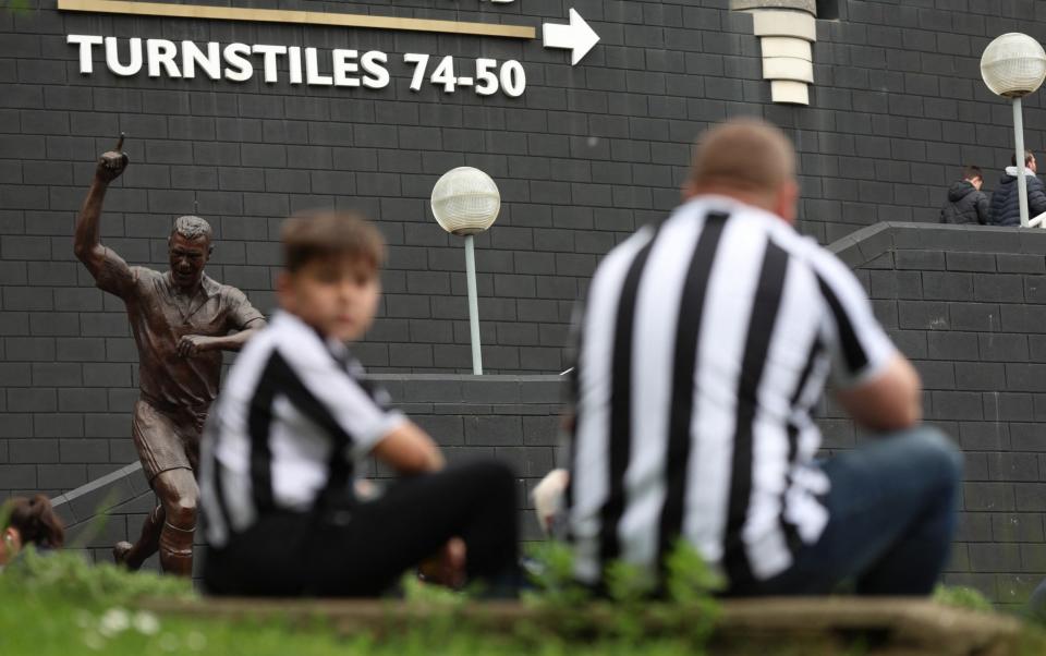 General view of the Alan Shearer statue - Action Images via Reuters/Lee Smith