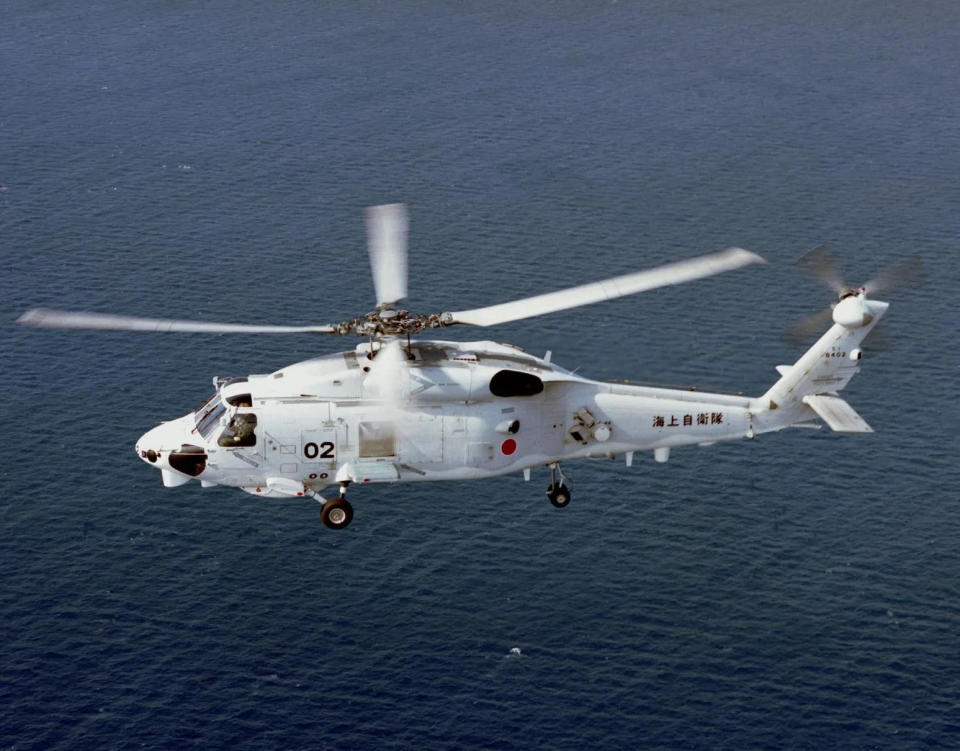 <strong>中國戰機日前在黃海國際水域上空發射照明彈，差點擊中另架澳洲海軍直升機。（示意圖非當事直升機／翻攝X@JMSDF_PAO）</strong>