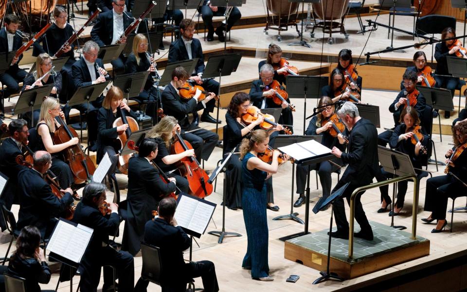 Edward Gardner conducts Julia Fischer and the LPO