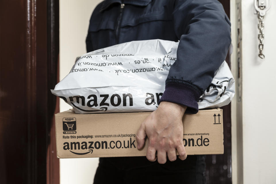 Amazon ist gleichzeitig der größte Kunde und der gefährlichste Konkurrent für die Deutsche Post. (Bild: ddp)