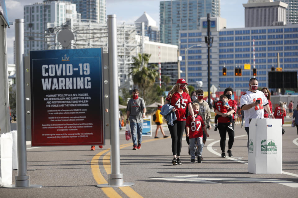 The NFL is dealing with the challenges of staging a season amid the pandemic right up until Super Bowl LV. (Photo by Octavio Jones/Getty Images)