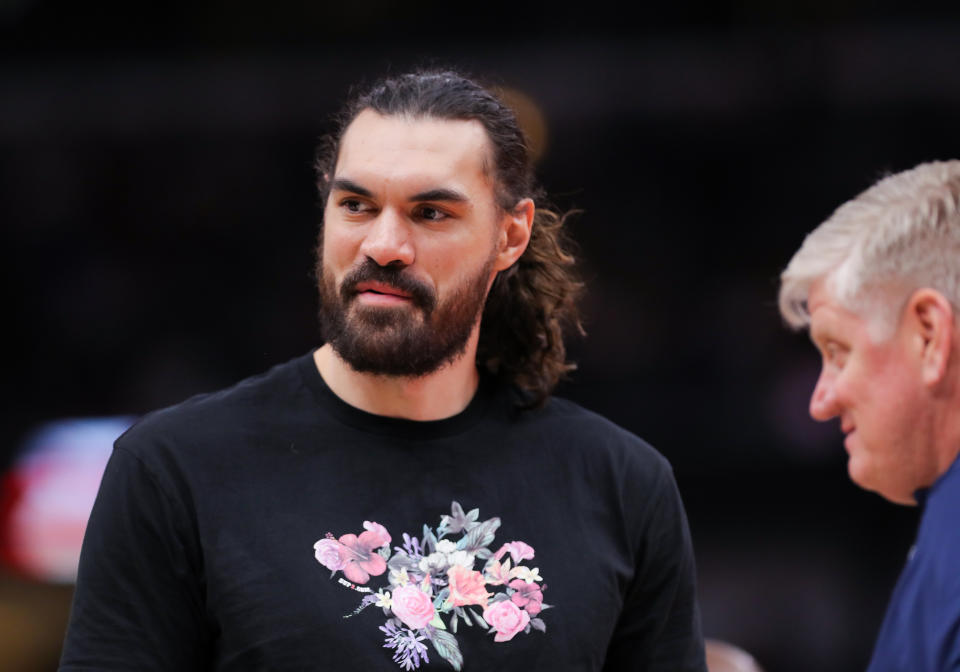 CHICAGO, IL - APRIL 02: Memphis Grizzlies center Steven Adams (4) looks on during a NBA game between the Memphis Grizzlies and the Chicago Bulls on April 2, 2023 at the United Center in Chicago, IL. (Photo by Melissa Tamez/Icon Sportswire via Getty Images)