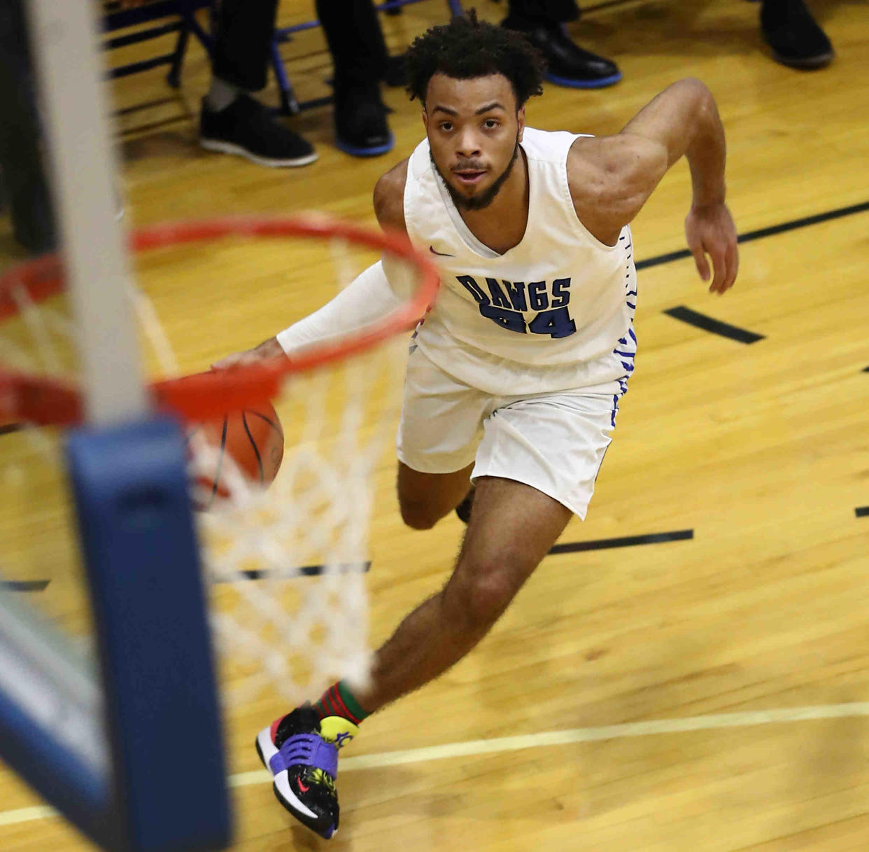 Woodward guard Paul McMillan IV drives to the basket during their game against Toledo Scott at the first Bulldog Bettis Classic, Tuesday, Dec. 28, 2021.