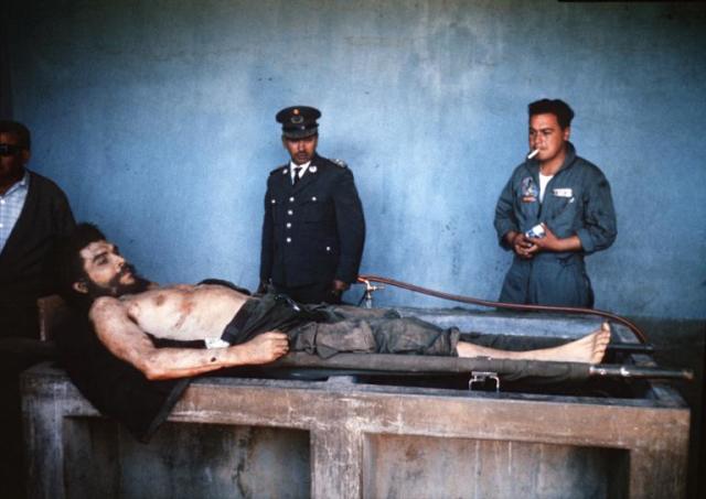 Historic photos of dead Che Guevara resurface in Spain