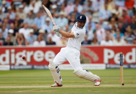 Britain Cricket - England v Pakistan - First Test - Lord’s - 15/7/16 England's Alastair Cook in action Action Images via Reuters / Andrew Boyers Livepic EDITORIAL USE ONLY.