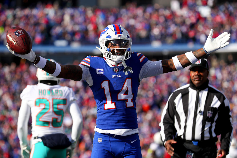 Fantasy football picks, Divisional round: Best DFS value lineup strategy  for Bengals-Bills in 2023 NFL playoffs - DraftKings Network