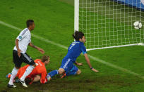 GDANSK, POLAND - JUNE 22: Giorgos Samaras of Greece scores their first goal past Manuel Neuer of Germany during the UEFA EURO 2012 quarter final match between Germany and Greece at The Municipal Stadium on June 22, 2012 in Gdansk, Poland. (Photo by Shaun Botterill/Getty Images)