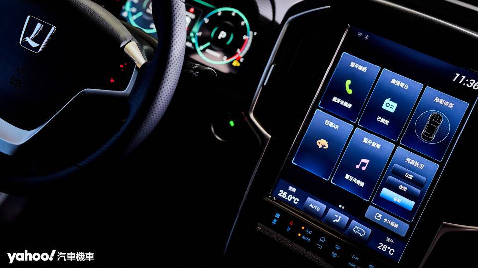 升級Think+ 5.0系統並具備Apple CarPlay與Android Auto功能。
