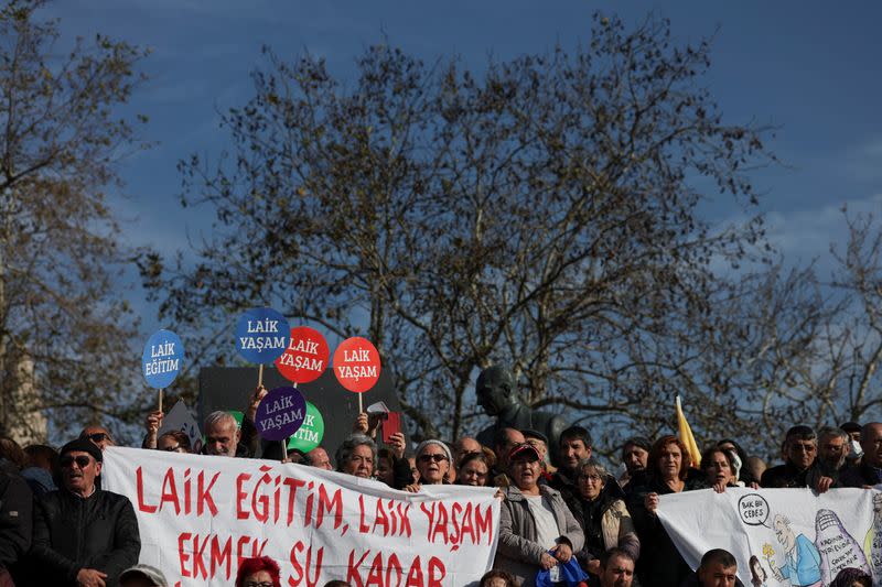 Rally against government's latest religion-related policies on the education system, in Istanbul