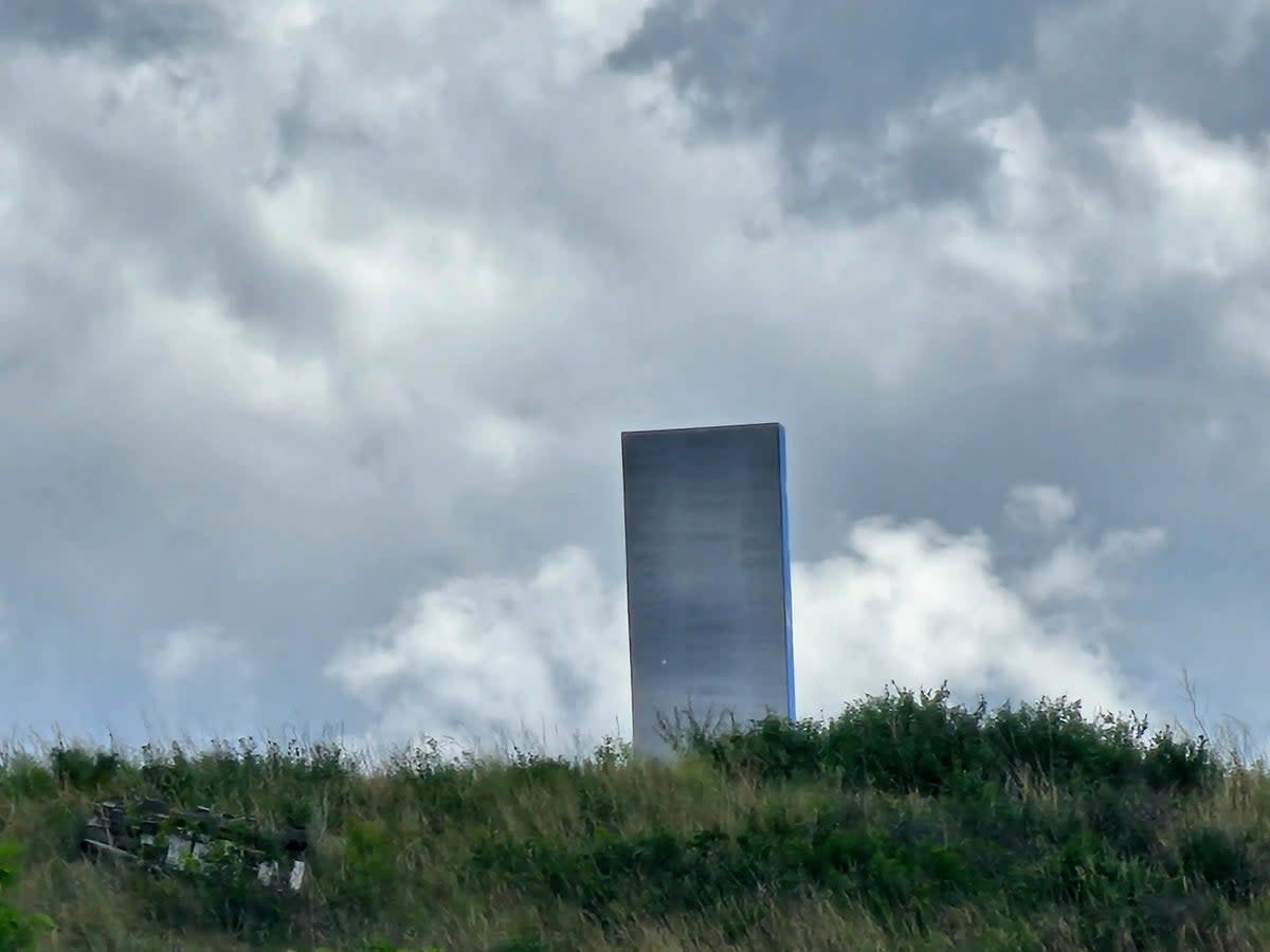 A Monolith crops up in Colorado days after one was taken down near Las Vegas (Reddit / nicolesaggytitiesTV)