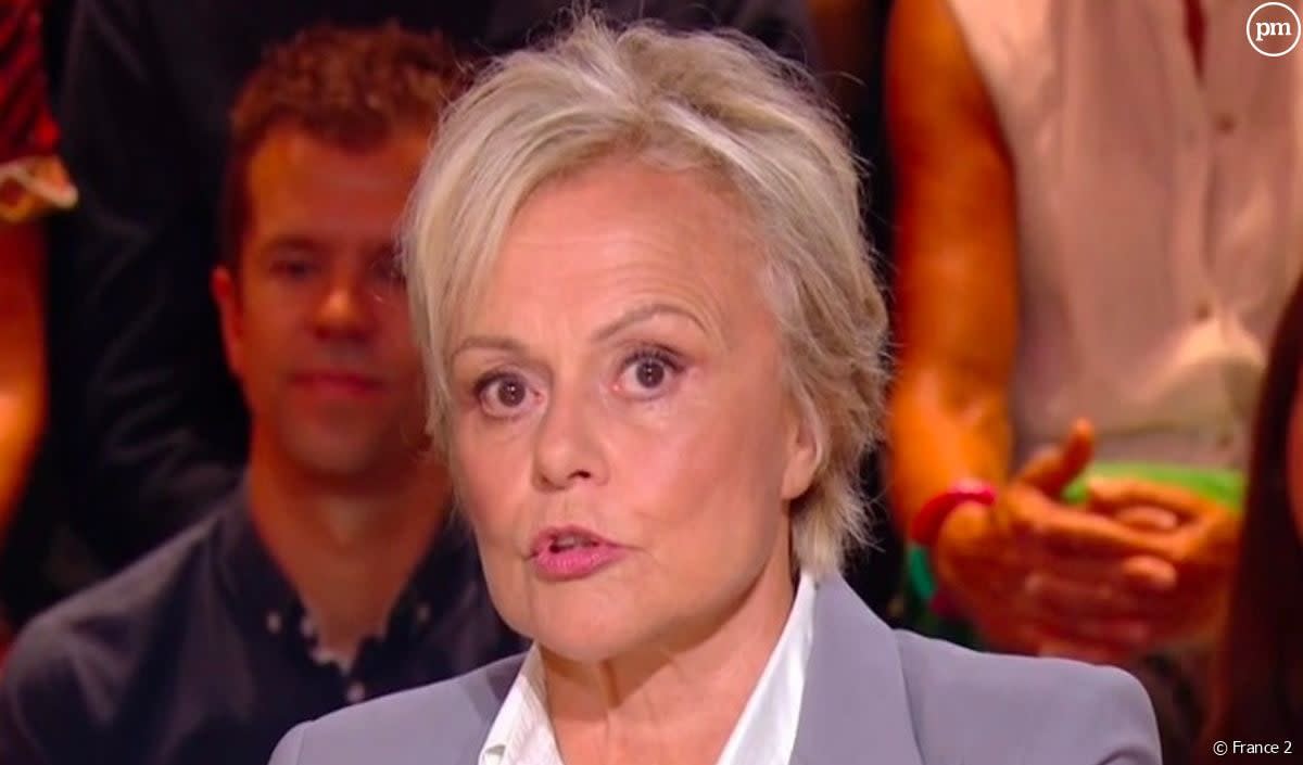 "Je ne fais pas de cinéma car je suis homosexuelle" : les confidences bouleversantes de Muriel Robin dans "Quelle époque!" - France 2