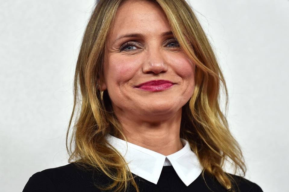 <p>Curiosamente, Cameron Diaz comenzó a consumir marihuana en el instituto porque se la compraba a Snoop Dog. Así lo reconoció la propia actriz, que ha sido pillada fumando en más de una ocasión por los fotógrafos. (Foto: Ben Stanssal / AFP). </p>