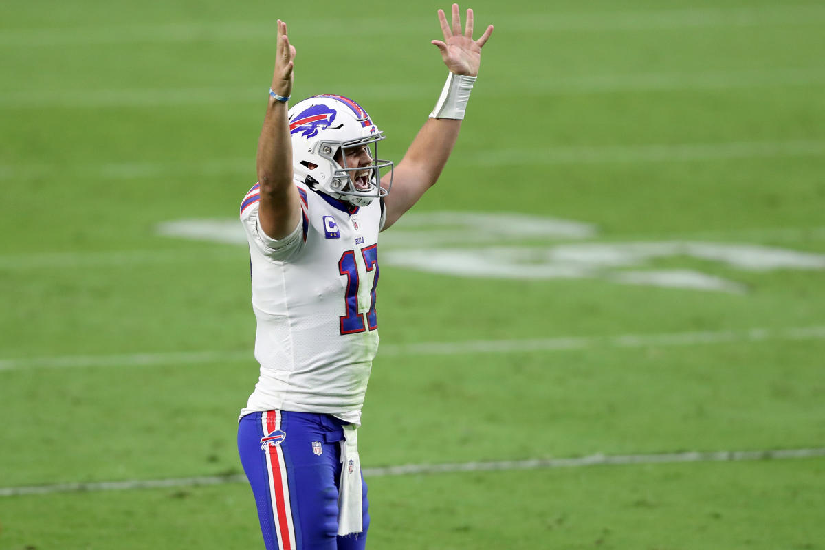 Buffalo Bills quarterback Josh Allen gets his shoulder pad fixed News  Photo - Getty Images