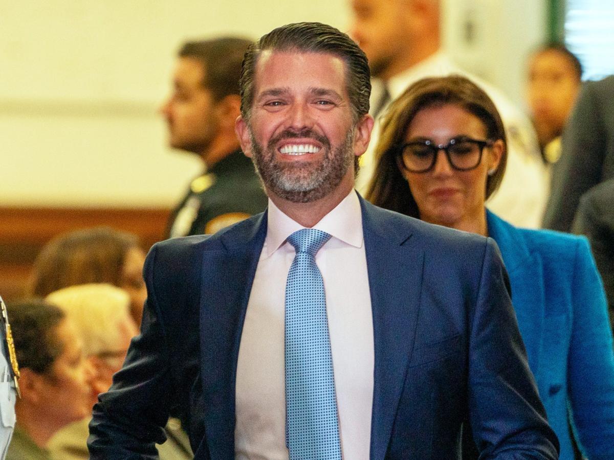 Donald Trump Jr Asked Courtroom Artist To Make Him Look Sexy Like An Illustration Of Sam 