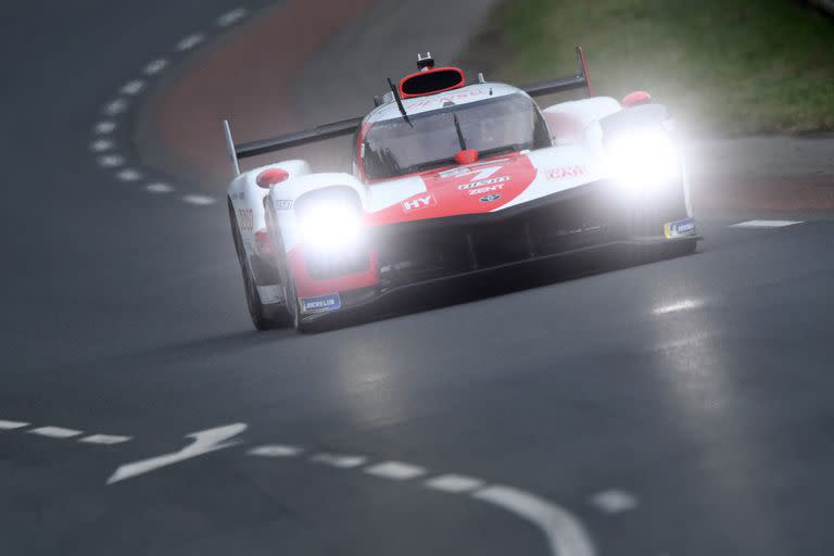 Luces encendidas para José María Pechito López en el circuito de La Sarthe; el cordobés marcó el mejor tiempo en la prueba de entrenamiento de las 24 Horas de Le Mans