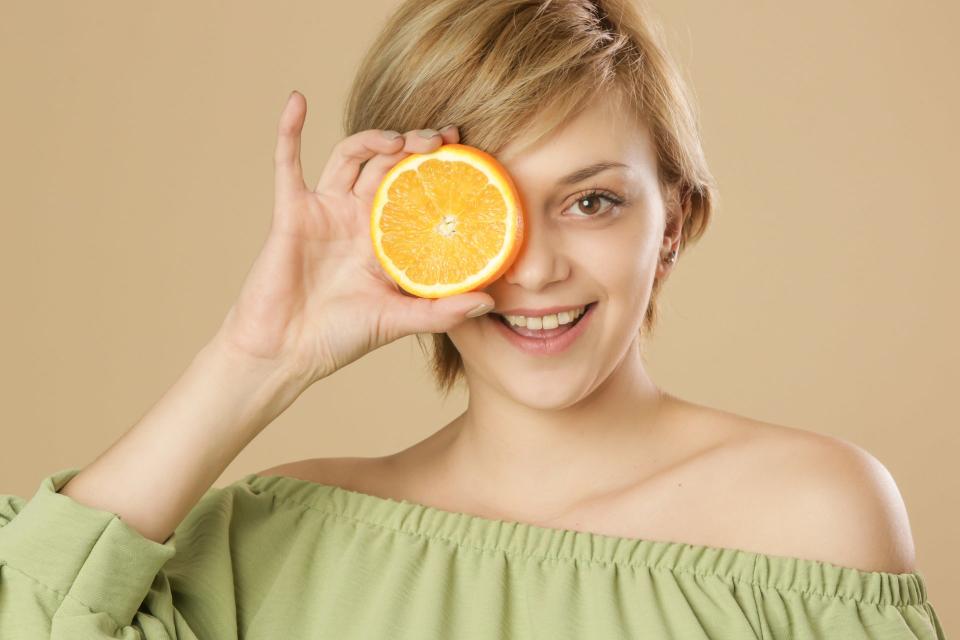 橘子富含維他命C能消除體內多餘的毒素