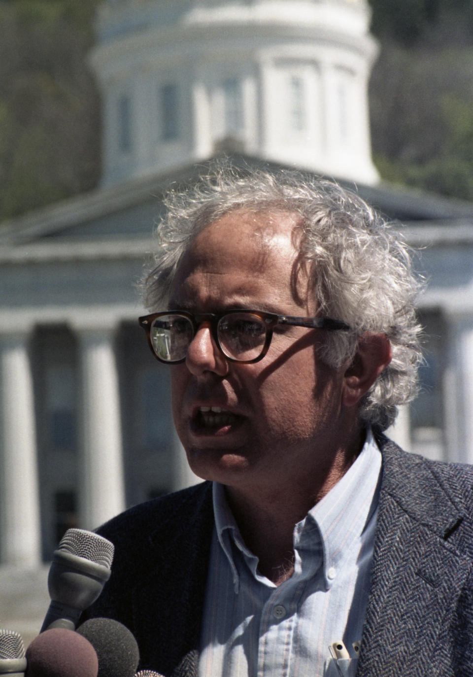 Bernard Sanders, the mayor of Burlington, announces his candidacy for governor.   (Photo by Bettmann Archive/Getty Images)