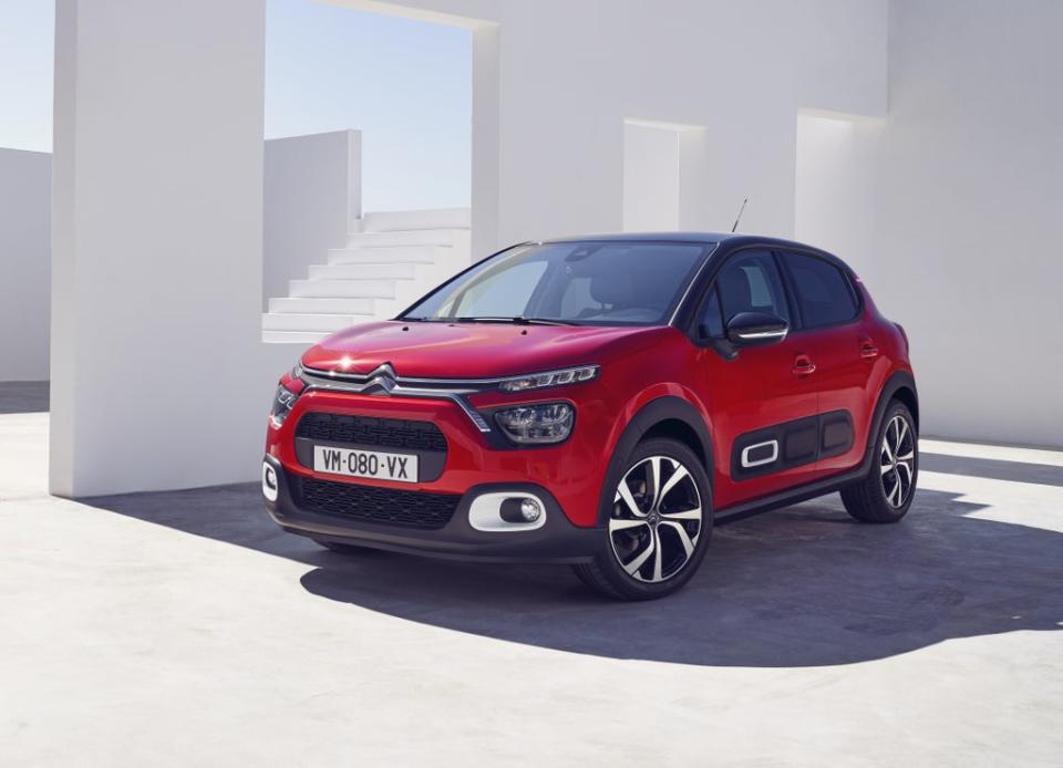 The three-cylinder engine has to be worked hard to get even modest performance out of it, the gears are a touch vague, the clutch is ridiculously long and it rolls around a fair bit, and that’s all great (Citroën)