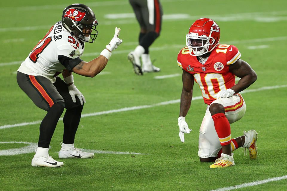 TAMPA, FLORIDA - FEBRUARY 07: Antoine Winfield Jr. #31 of the Tampa Bay Buccaneers taunts Tyreek Hill #10 of the Kansas City Chiefs during the fourth quarter in Super Bowl LV at Raymond James Stadium on February 07, 2021 in Tampa, Florida. (Photo by Patrick Smith/Getty Images)