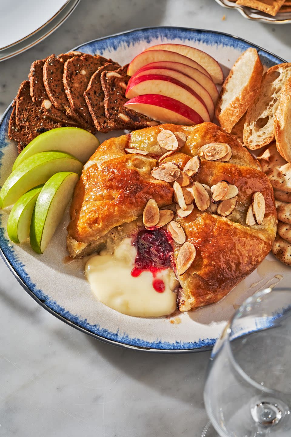 baked brie in puff pastry