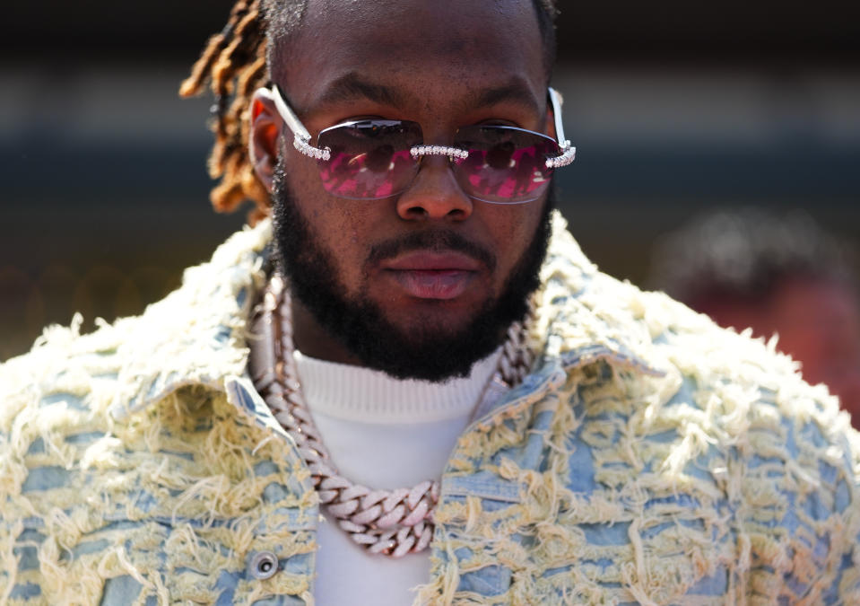 American League's Vladimir Guerrero Jr., of the Toronto Blue Jays, poses for photos during the All-Star Game red carpet show, Tuesday, July 11, 2023, in Seattle. (AP Photo/Lindsey Wasson)