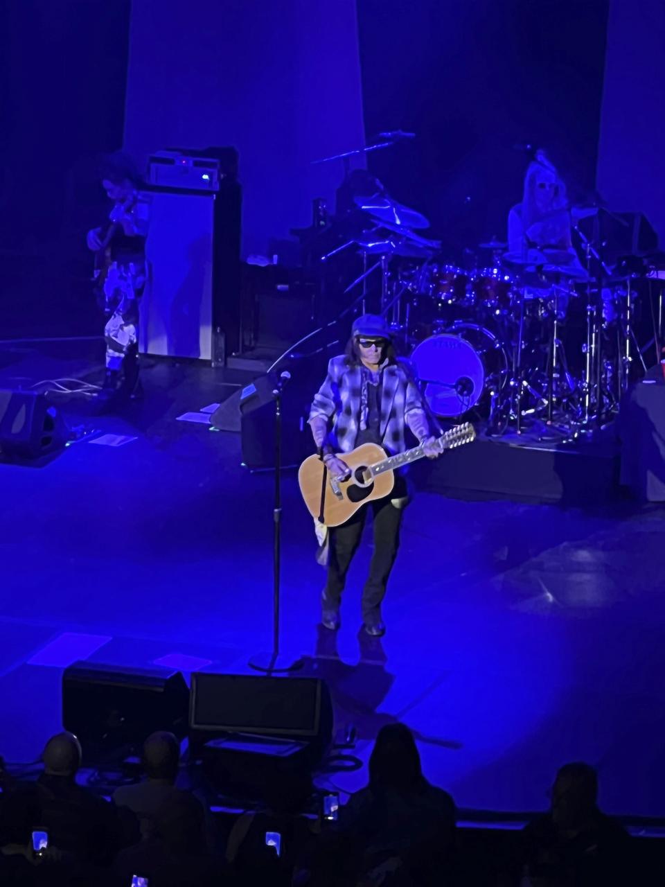 Johnny Depp y Jeff Beck en un concierto en New Jersey el 11 de octubre/Credit: mpi99 / MediaPunch /IPX