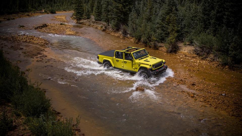 2024 jeep gladiator launch photos from naias 2023