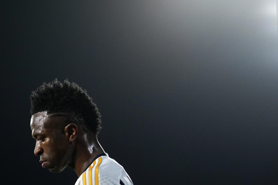 Vinicius Junior del Real Madrid durante el partido contra Getafe en la Liga española, el jueves 1 de febrero de 2024, en Getafe. (AP Foto/Manu Fernández)