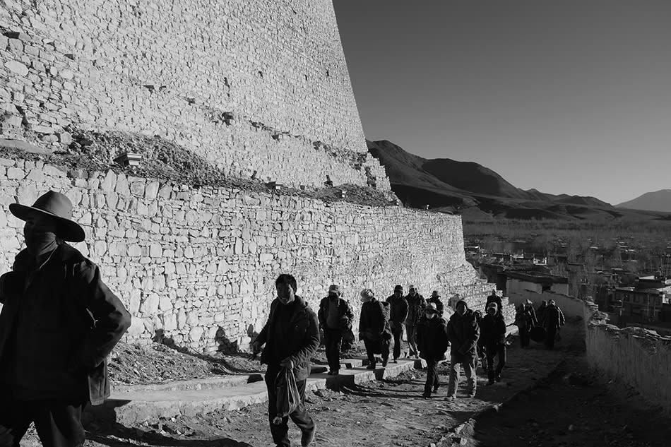 Workers at the Gyantse Fortness. Taken with Fujifilm X100T.