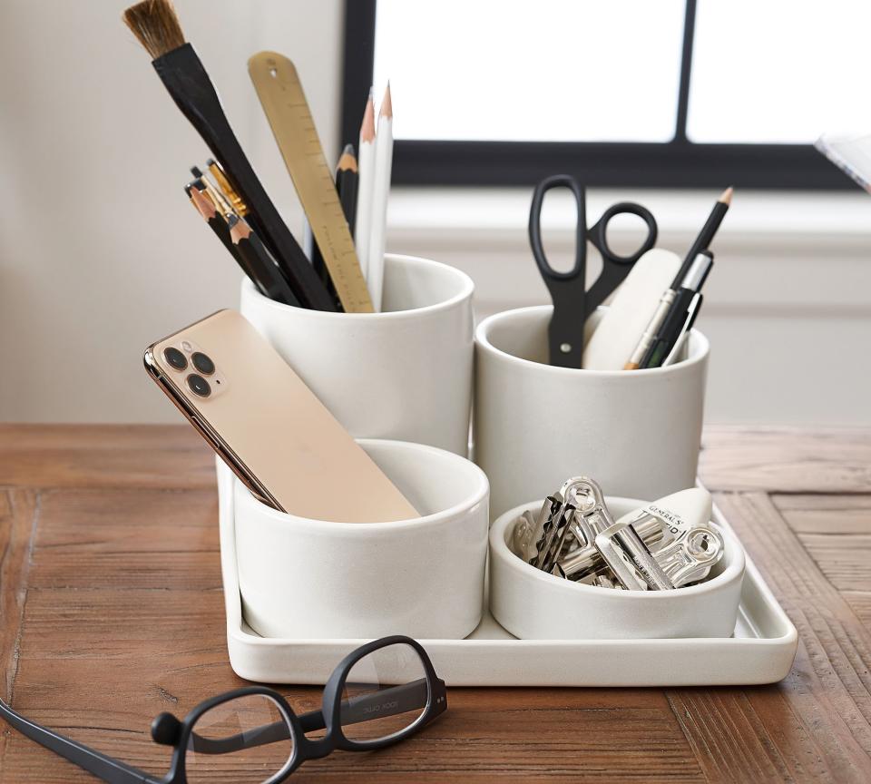 <p><a href="https://go.redirectingat.com?id=74968X1596630&url=https%3A%2F%2Fwww.potterybarn.com%2Fproducts%2Fmason-desktop-organizing-set&sref=https%3A%2F%2Fwww.housebeautiful.com%2Fentertaining%2Fholidays-celebrations%2Fg29111122%2Fgifts-for-teachers%2F" rel="nofollow noopener" target="_blank" data-ylk="slk:Shop Now;elm:context_link;itc:0;sec:content-canvas" class="link ">Shop Now</a></p><p>Mason Desktop Organizer Set</p><p>$39.50</p><p>potterybarn.com</p><span class="copyright">Pottery Barn</span>