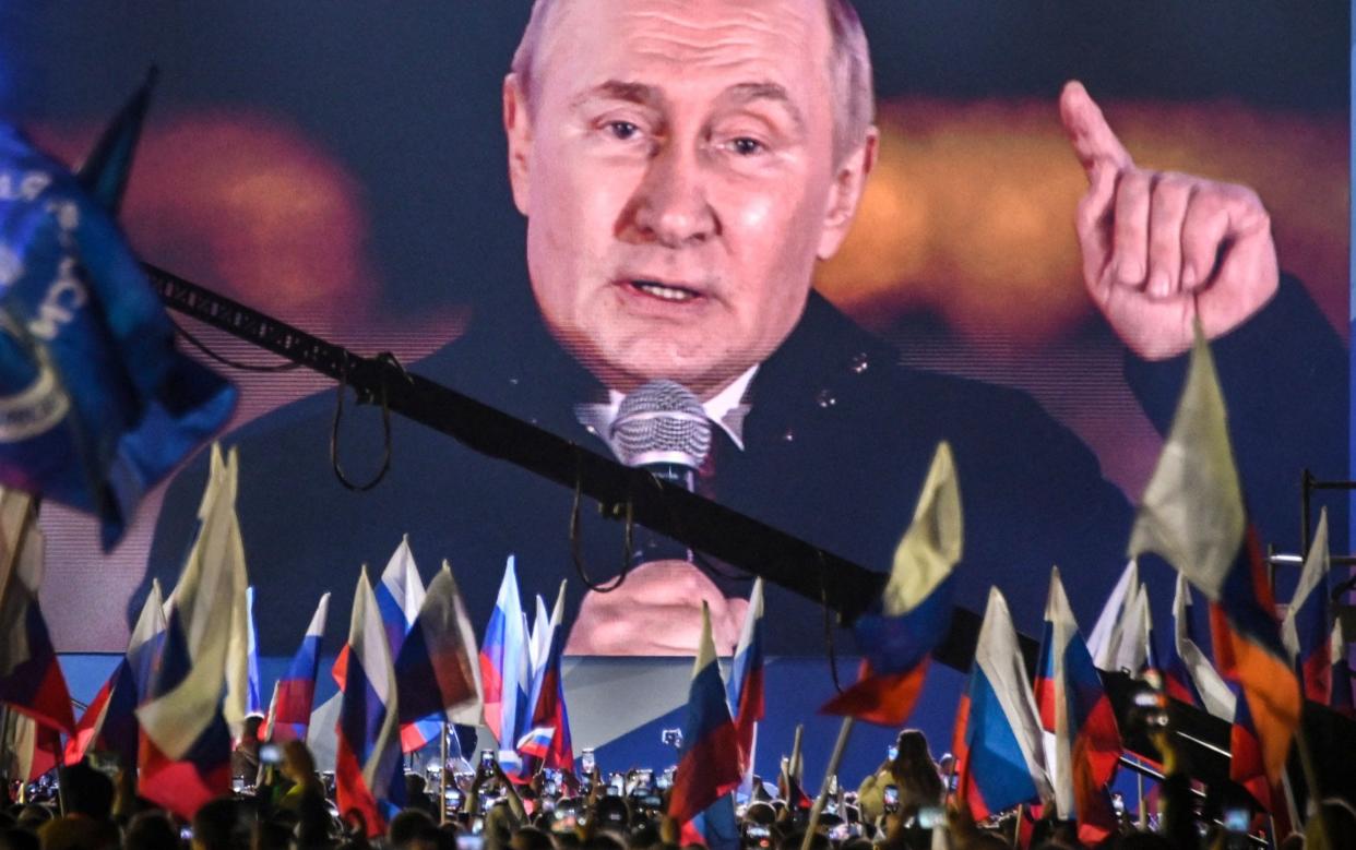 Putin rally - AFP