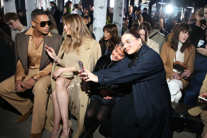 Ellen Pompeo con su hija Sienna en el front row