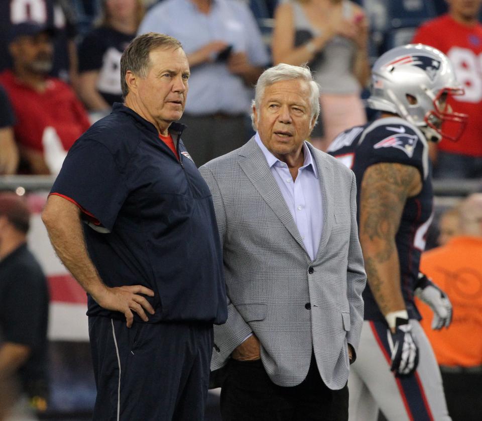 The sight of Patriots coach Bill Belichick, left, and team owner Robert Kraft on the sidelines — here shown in a 2015 preseason game vs. the Giants — has been a common one in New England for over 20 years. Will that end after Sunday?