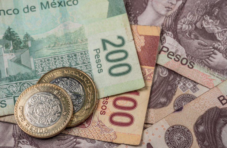 Monedas y billetes Peso Mexico