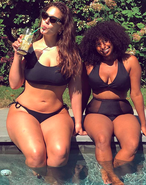 <p>The supermodel, in a black bikini, heated up the Hamptons with a pal. Cheers to that. (Photo: <a rel="nofollow noopener" href="https://www.instagram.com/p/BYopyvWHHPk/?taken-by=theashleygraham" target="_blank" data-ylk="slk:Ashley Graham via Instagram;elm:context_link;itc:0;sec:content-canvas" class="link ">Ashley Graham via Instagram</a>) </p>