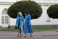 <p>Brigitte Macron et son homologue Diana Nausediene. </p>