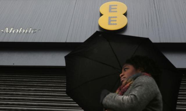 UK mobile operator EE eyes growth with new retail platform