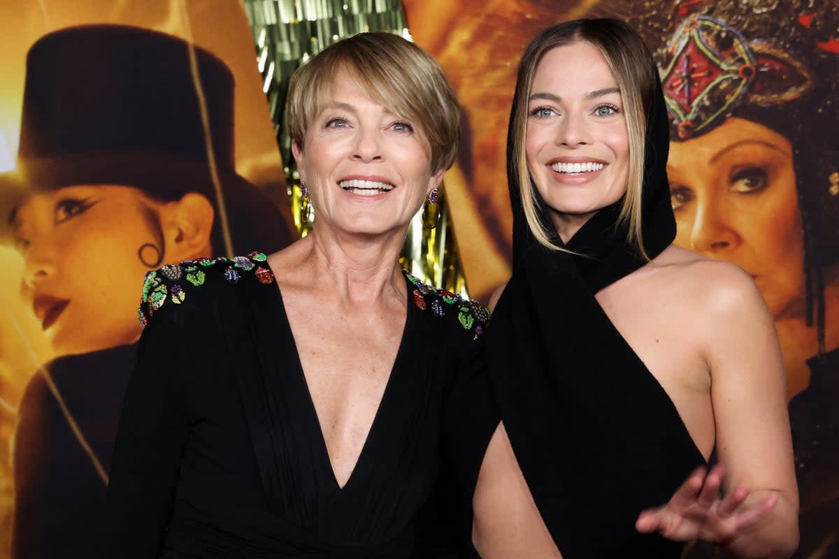 Margot Robbie’s glamorous mother Sarie Kesler (left) was her date at the premiere of new film Babylon (REUTERS)
