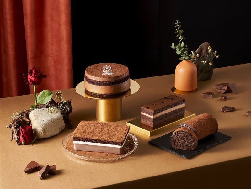 全聯甜點品牌We Sweet巧克力季，第二波新品與蔡依林創立的翻糖蛋糕品牌「皇后陛下Your Majesty」聯名。（圖／全聯提供）