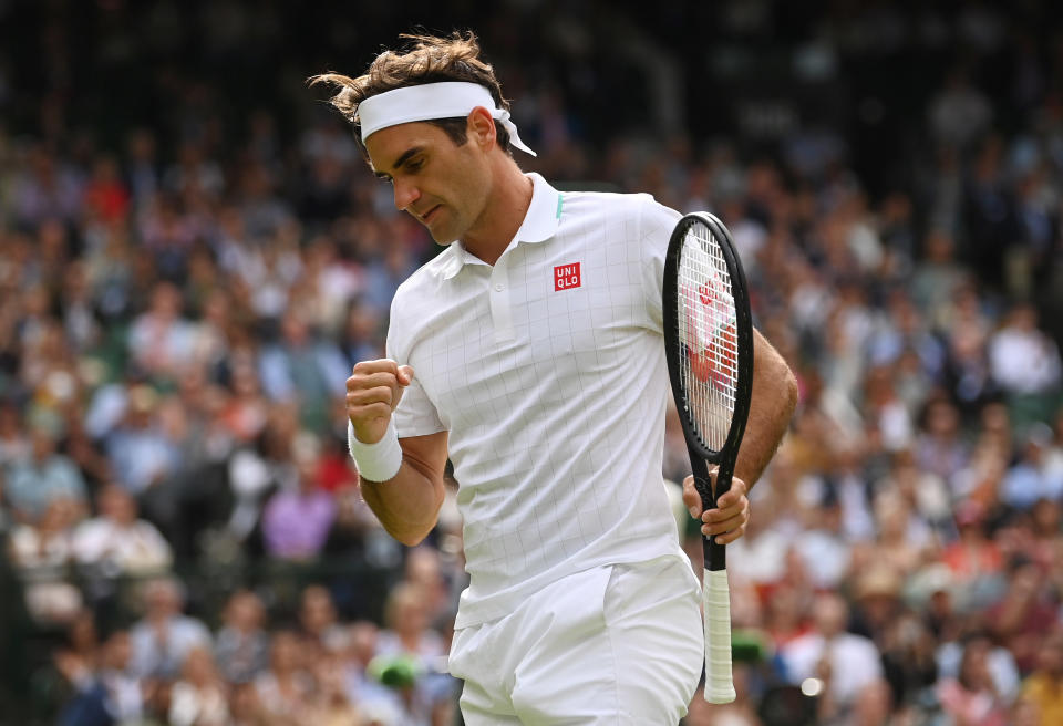 Roger Federer et sa nouvelle tenue Uniqlo à Wimbledon en 2018 (Crédit : REUTERS/Toby Melville)