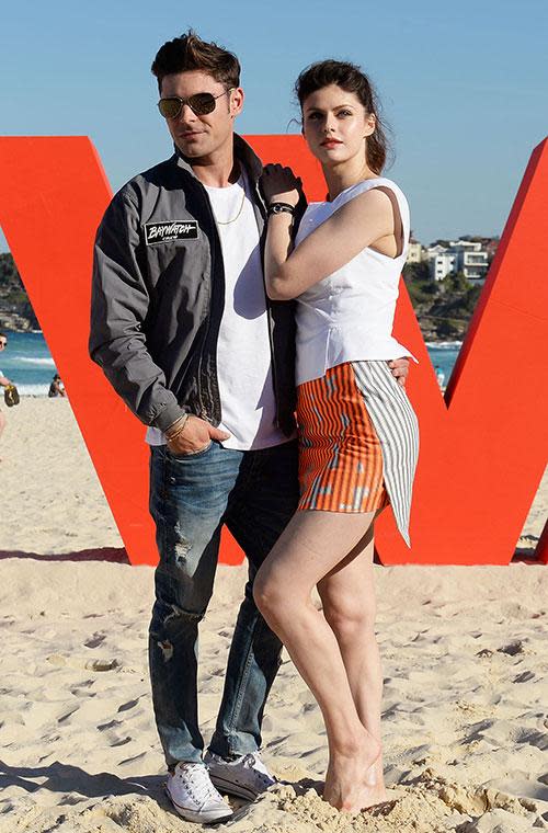 The Hollywood heartthrob landed Down Under yesterday and it didn't take he and his entourage long to hit the famous Sydney beach to greet their fans.